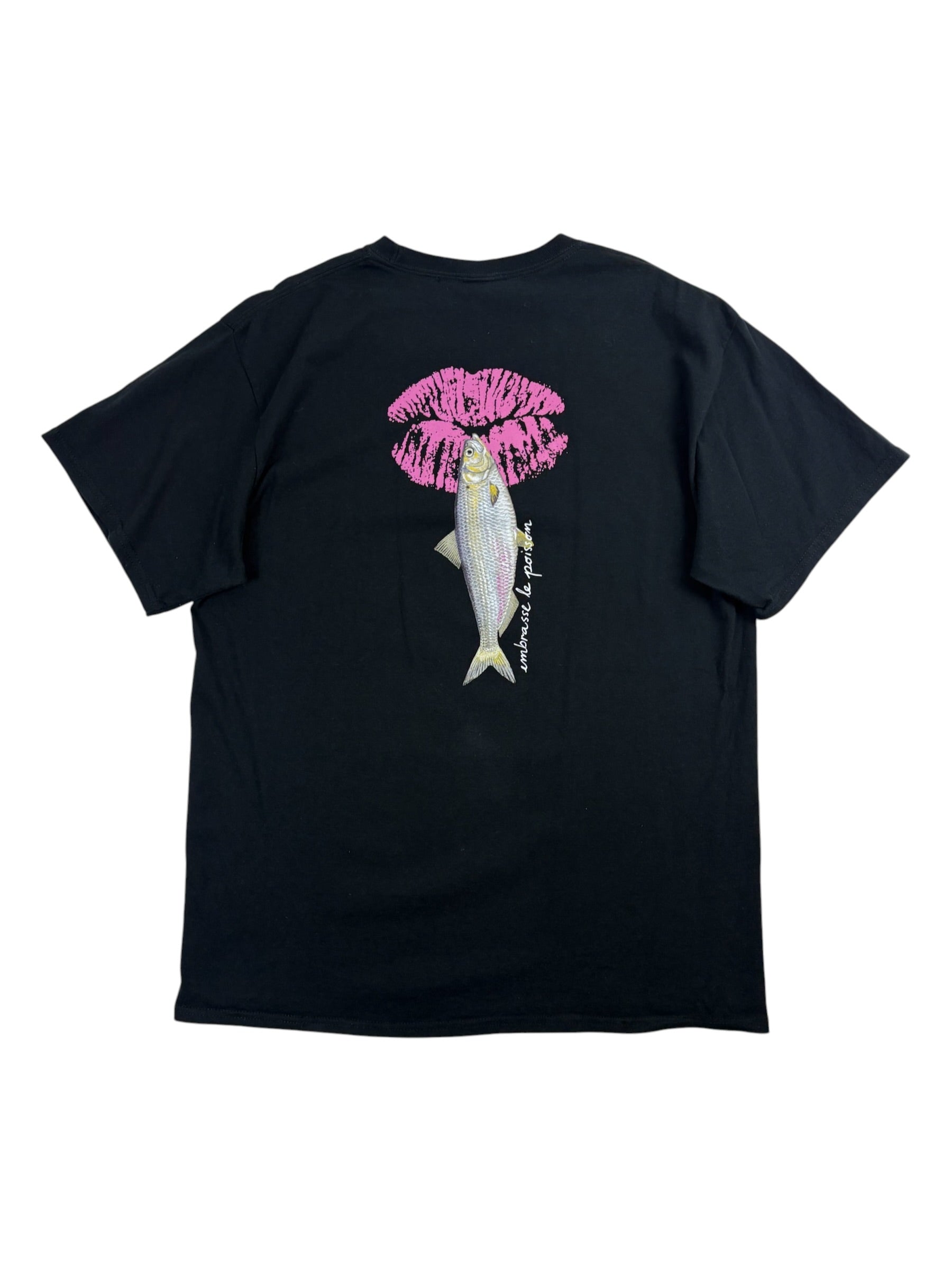 Noah Embrasse Le Poisson Black T-Shirt.