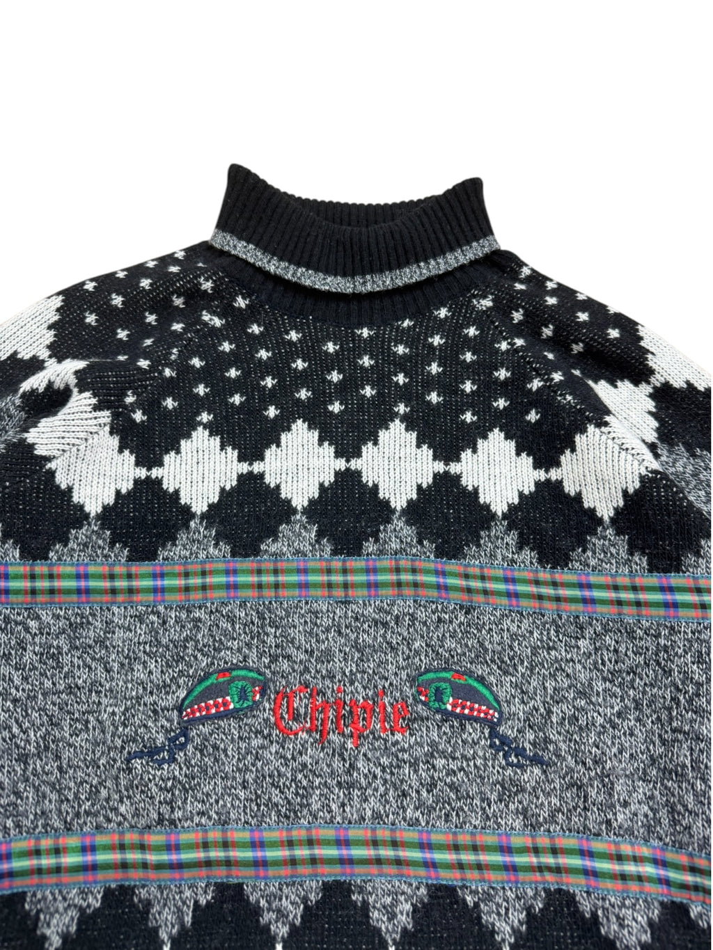 Chipie 80s Embroidered Roll Neck Knit