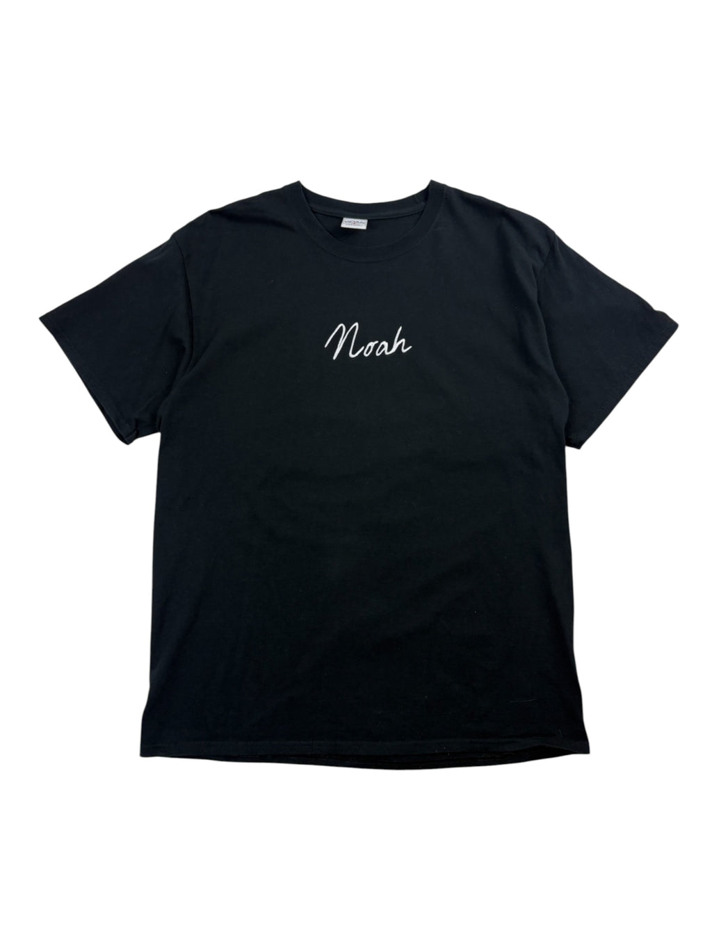 Noah Embrasse Le Poisson Black T-Shirt.