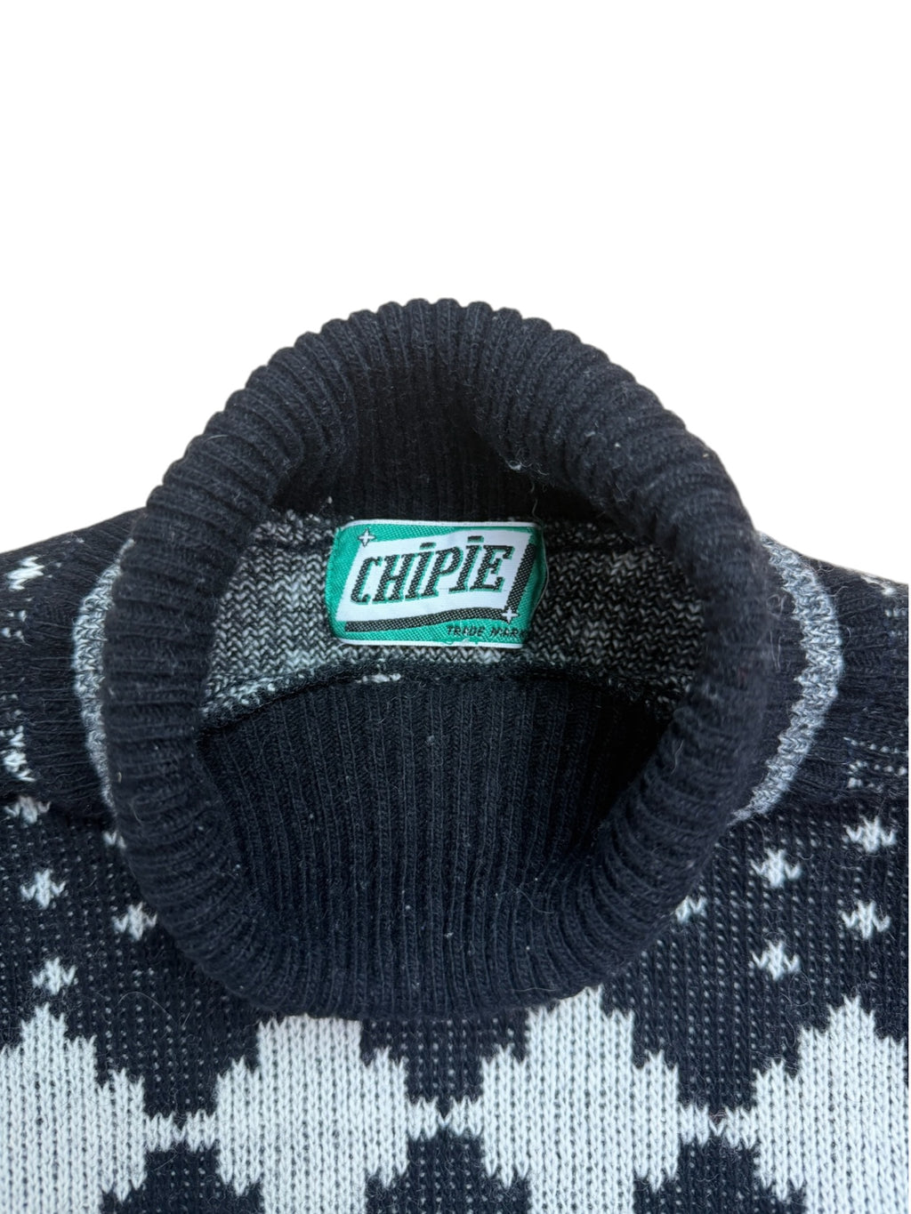 Chipie 80s Embroidered Roll Neck Knit