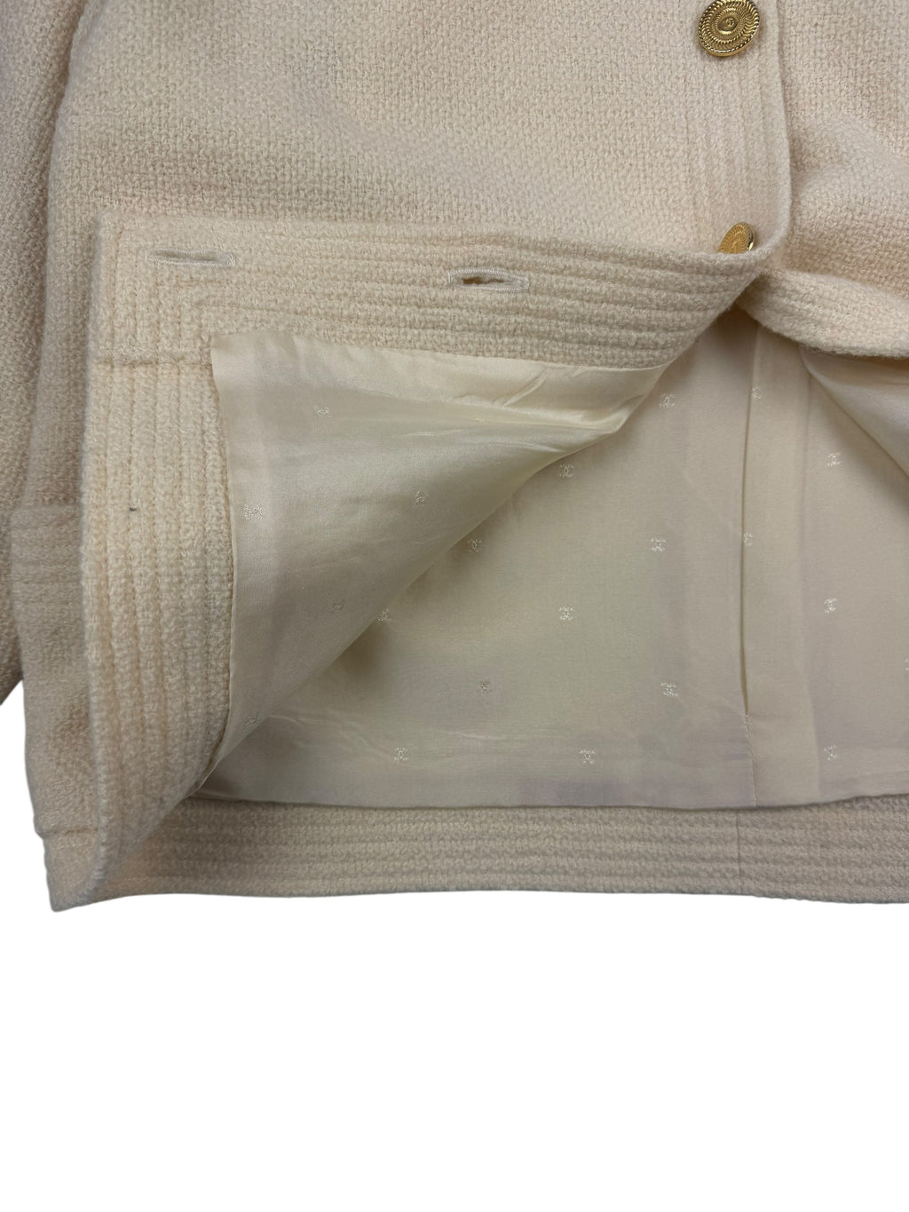 Chanel Boutique Spring / 1993 Tweed Boucle Jacket