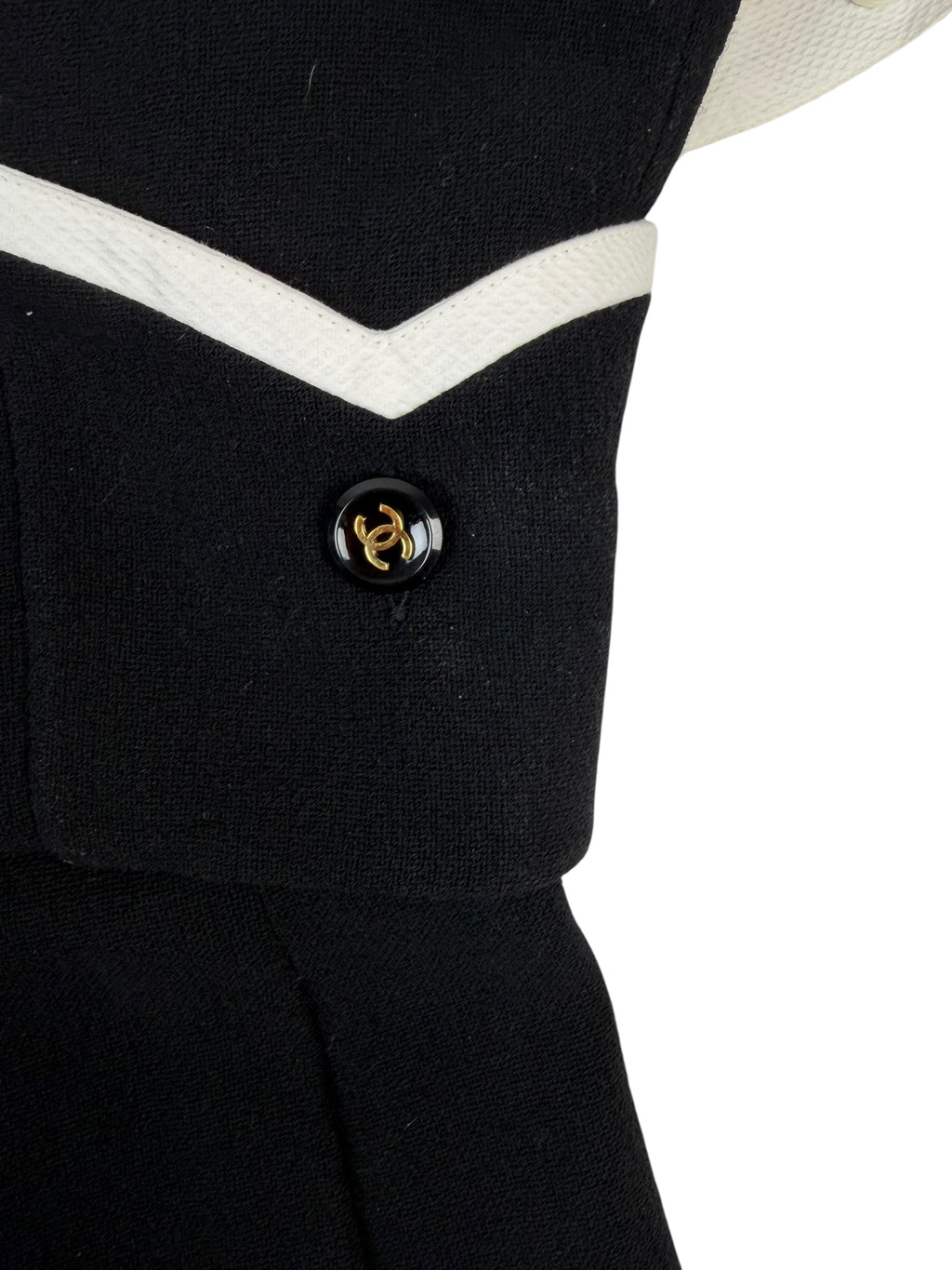 Chanel Boutique Spring / 1995 Cropped Jacket