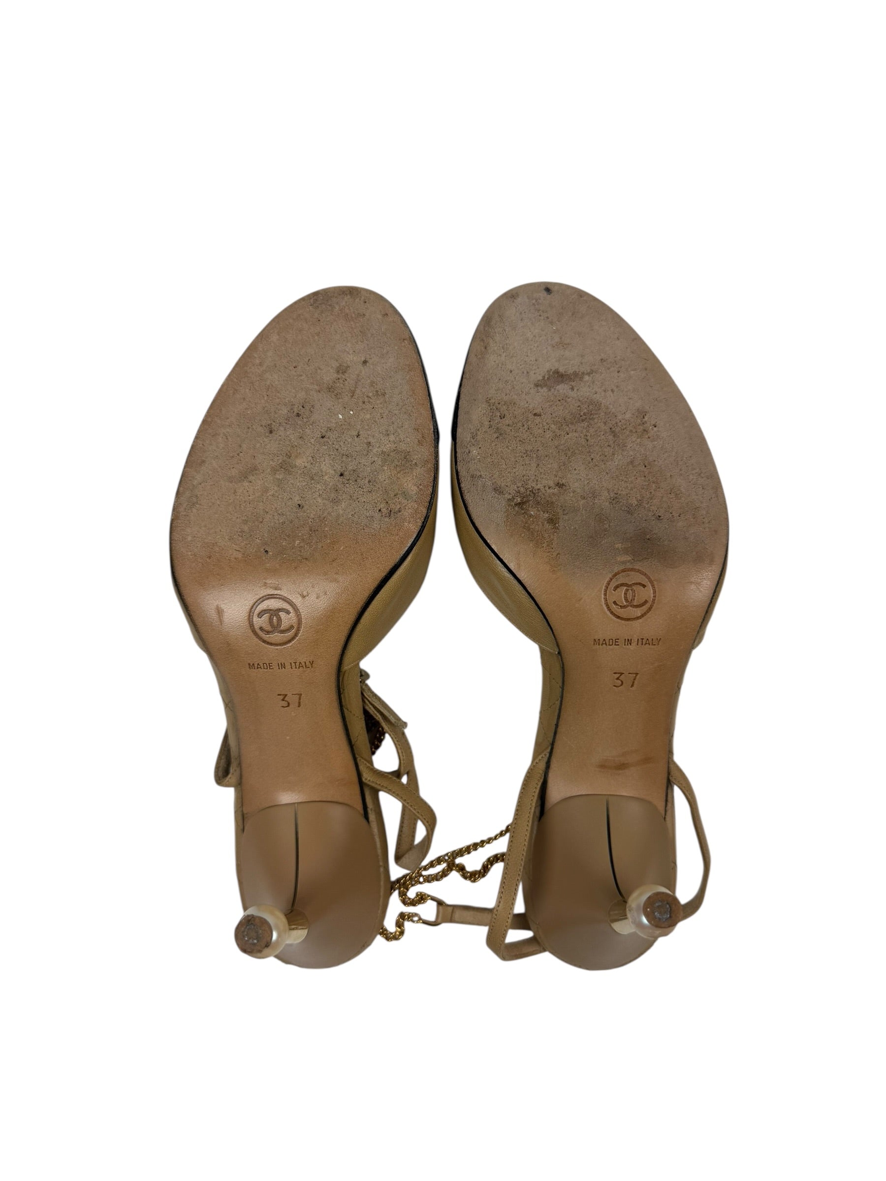 Chanel Autumn / 2001 Classic Pearl Heel