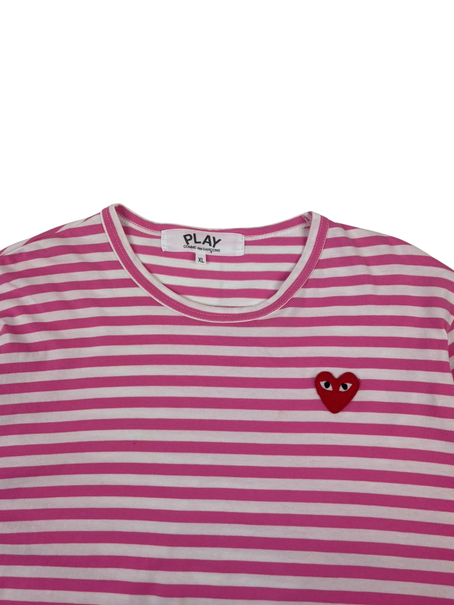 PLAY COMME des GARCONS ピンク白ストライプ Tシャツ L COMME des GARCONS PLAY Striped Tee in Pink | FWRD