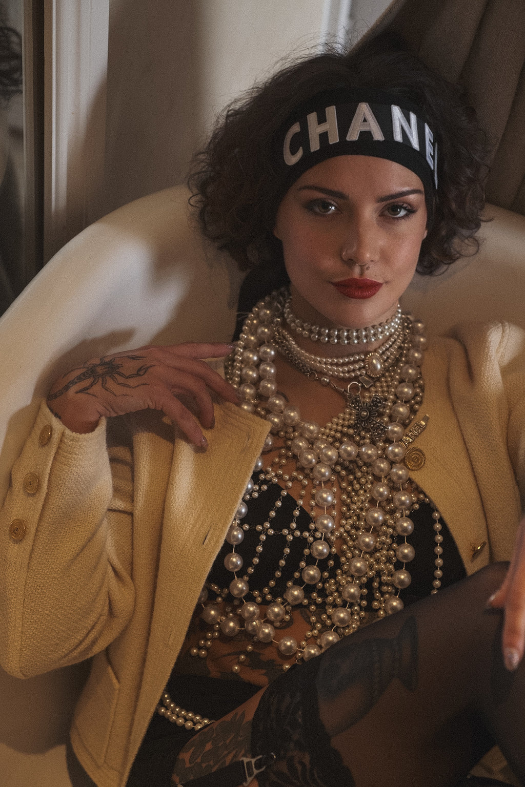 Chanel Boutique Spring / 1993 Tweed Boucle Jacket