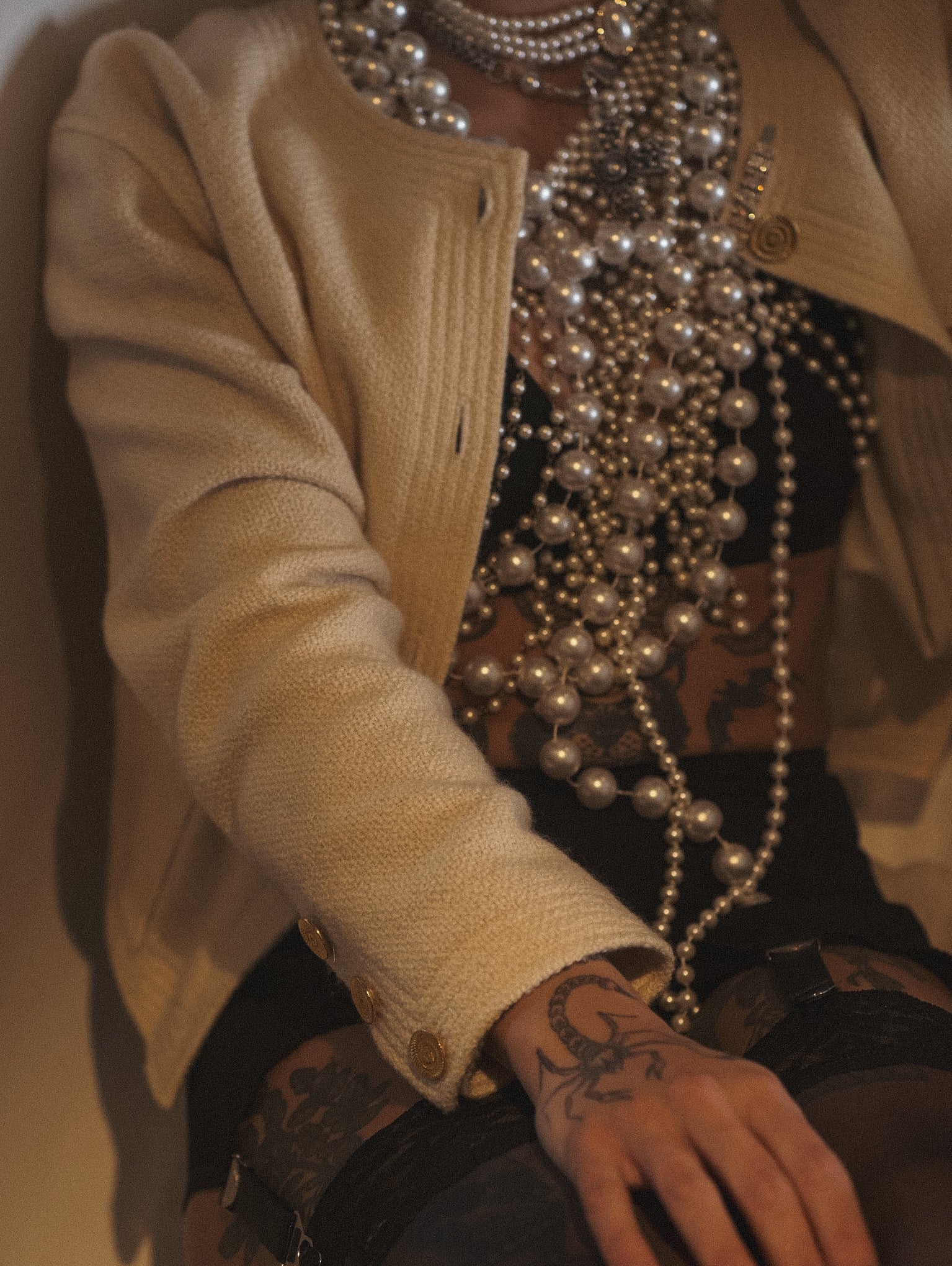 Chanel Boutique Spring / 1993 Tweed Boucle Jacket